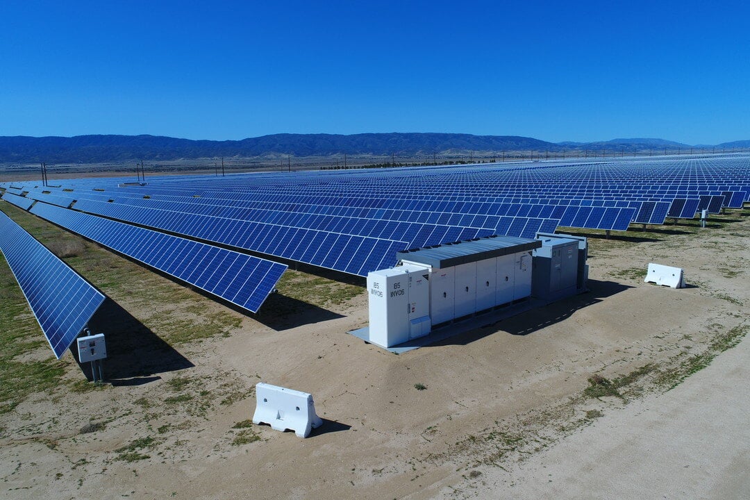 Les 10 choses à savoir pour réduire les risques liés à l'exploitation et à la maintenance des systèmes solaires - #5 : Avoir un modèle de prestation de services clair