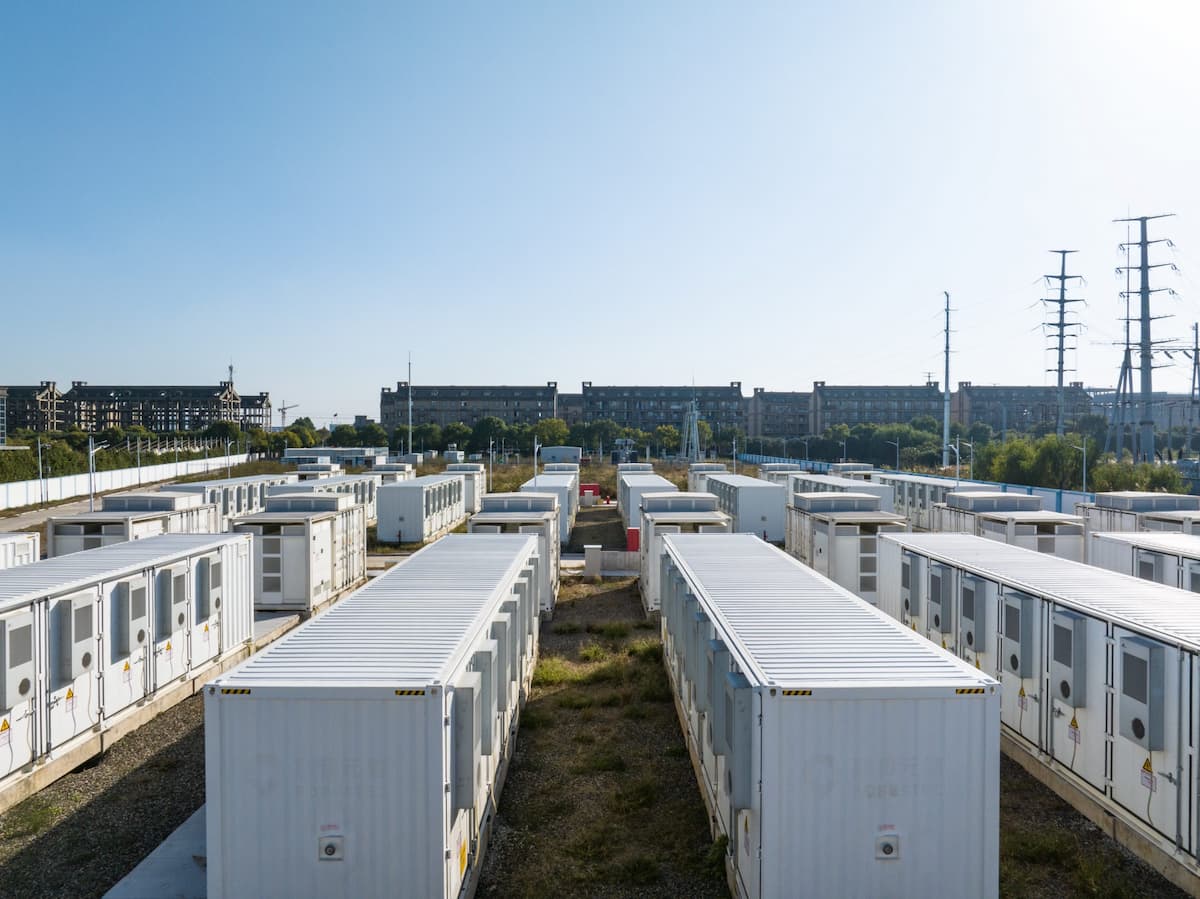 battery storage containers