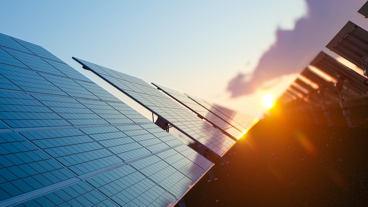 panneaux solaires lever de soleil